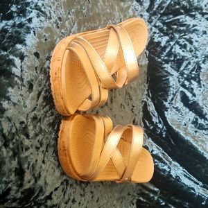 Crocs  A-Leigh Metallic Mini Wedge Women Croc's